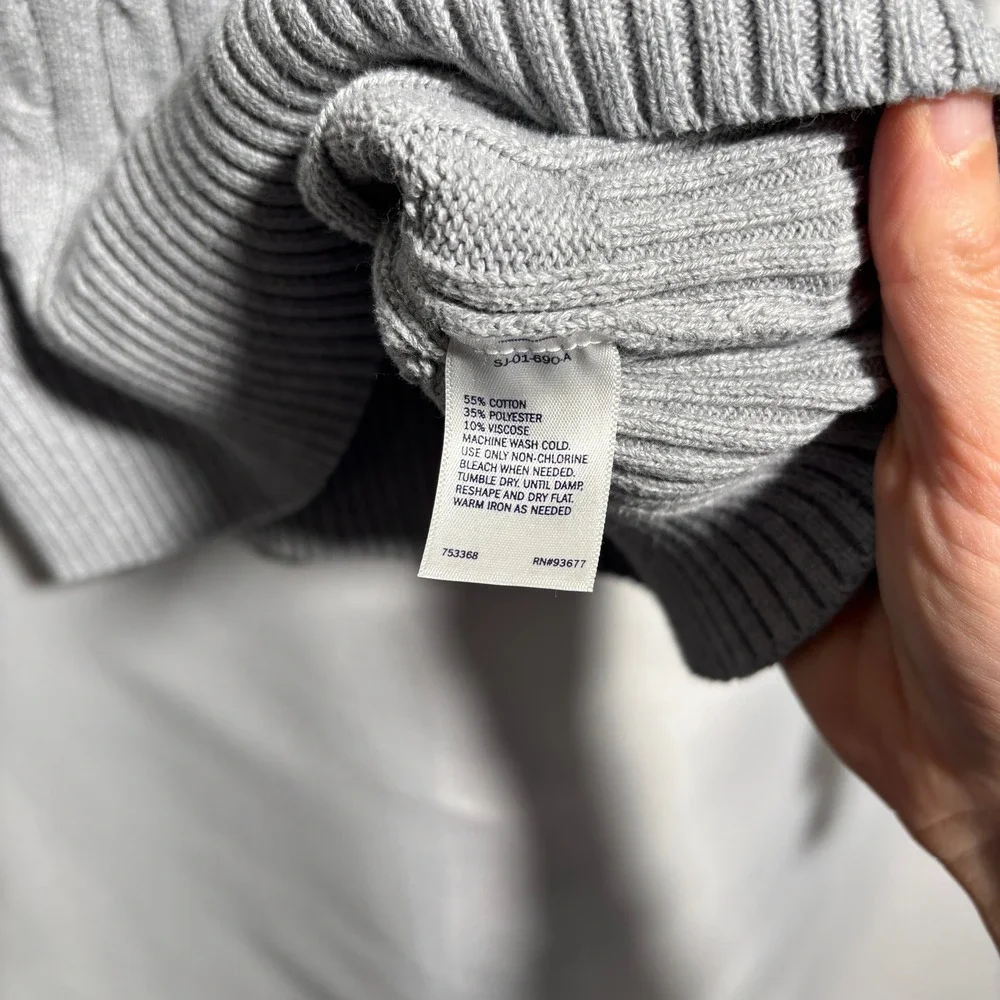 St. Johns Bay Gray V Neck Cable Knit Sweater Sz M Tennis Prep Old Money Academia - Picture 4 of 7